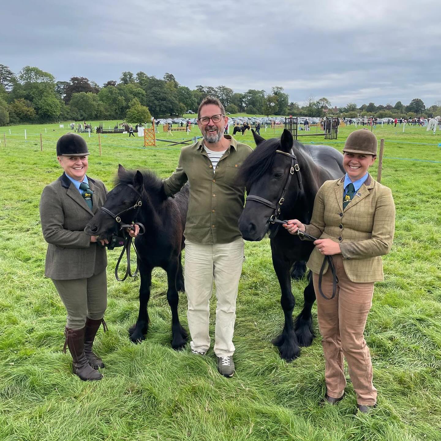 Murthwaite Sarah and Hemleyhill Elizabeth meet Alistair